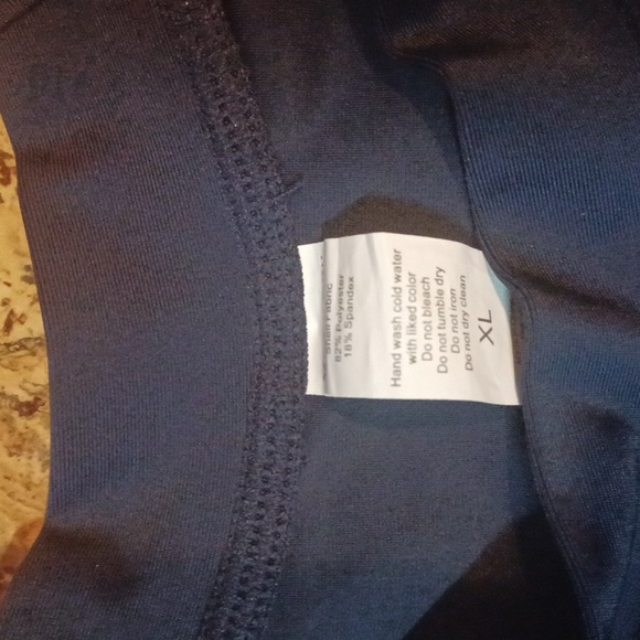 Short Sleeve Rashguard in Navy With Floral Sleeves, Size XL - Picture 5 of 6